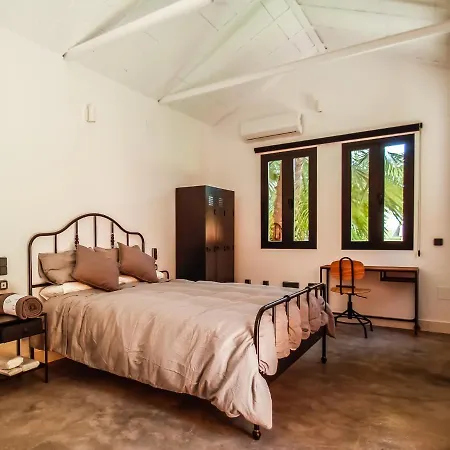 Regionalista 1919: Seaside Retreat With Heated Pool Villa *