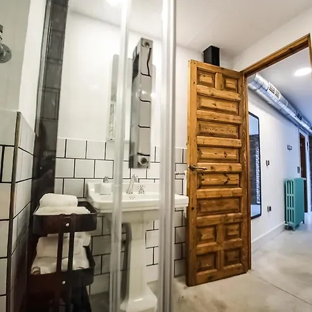 Regionalista 1919: Seaside Retreat With Heated Pool Villa