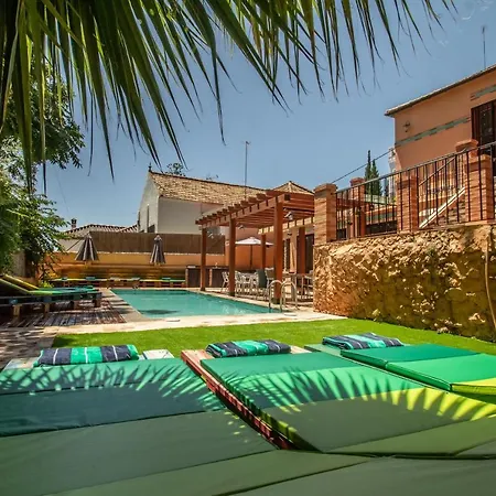 Regionalista 1919: Seaside Retreat With Heated Pool *
