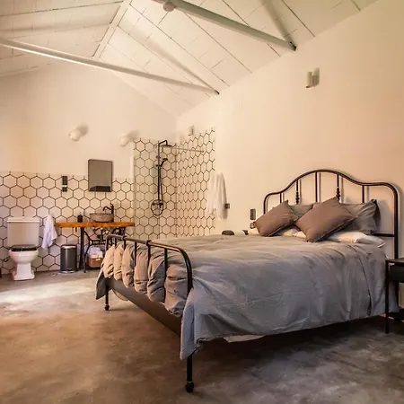 Regionalista 1919: Seaside Retreat With Heated Pool *