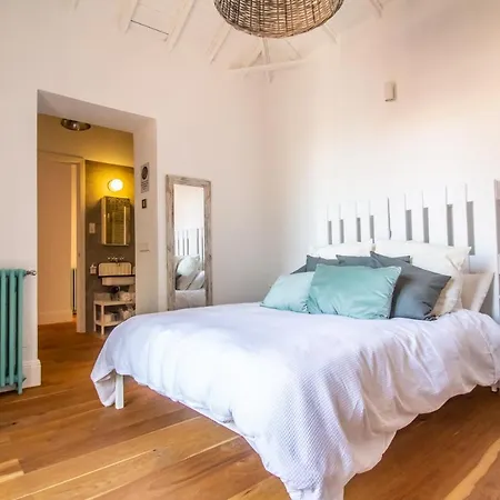 Regionalista 1919: Seaside Retreat With Heated Pool Malaga