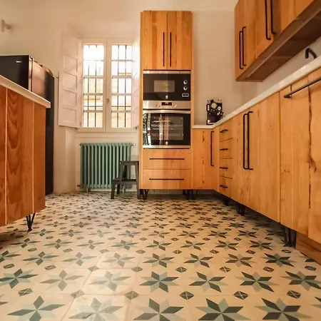 Regionalista 1919: Seaside Retreat With Heated Pool Villa Malaga