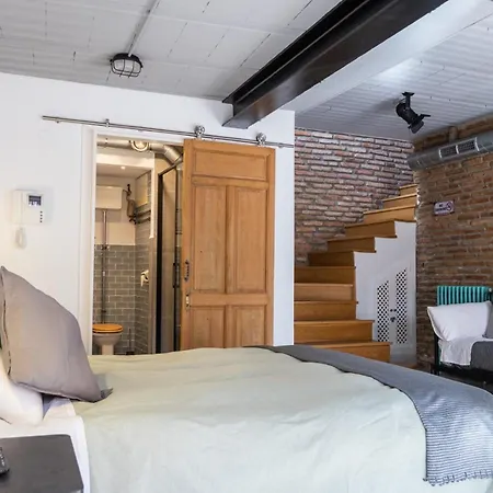 Regionalista 1919: Seaside Retreat With Heated Pool Villa Malaga