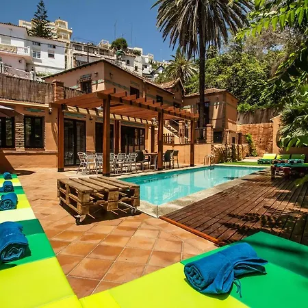 Regionalista Principios Siglo Xx 1919 -pedregalejo-banos Del Carmen-a Unos Metros Del Mar!!! Piscina Climatizada Bajo Peticion Villa *